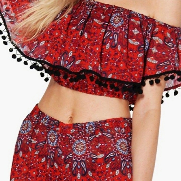 BOOHOO Paisley Crop Top - Picture 1 of 4